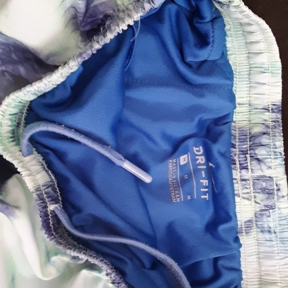 Sport Shorts - Picture 2 of 2